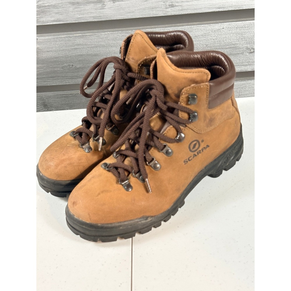 Scarpa Women Mountaineering Hiking Boots 38 7 7.5 Brown Leather Vibram Sole vtg